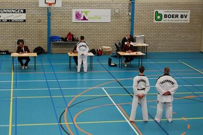 17_dec_2011_simone_controle_planken_breektest.jpg