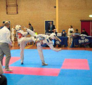 Lees meer over het artikel Podiumplaatsen voor Taekwondoschool  op Open districtkampioenschappen Zuid